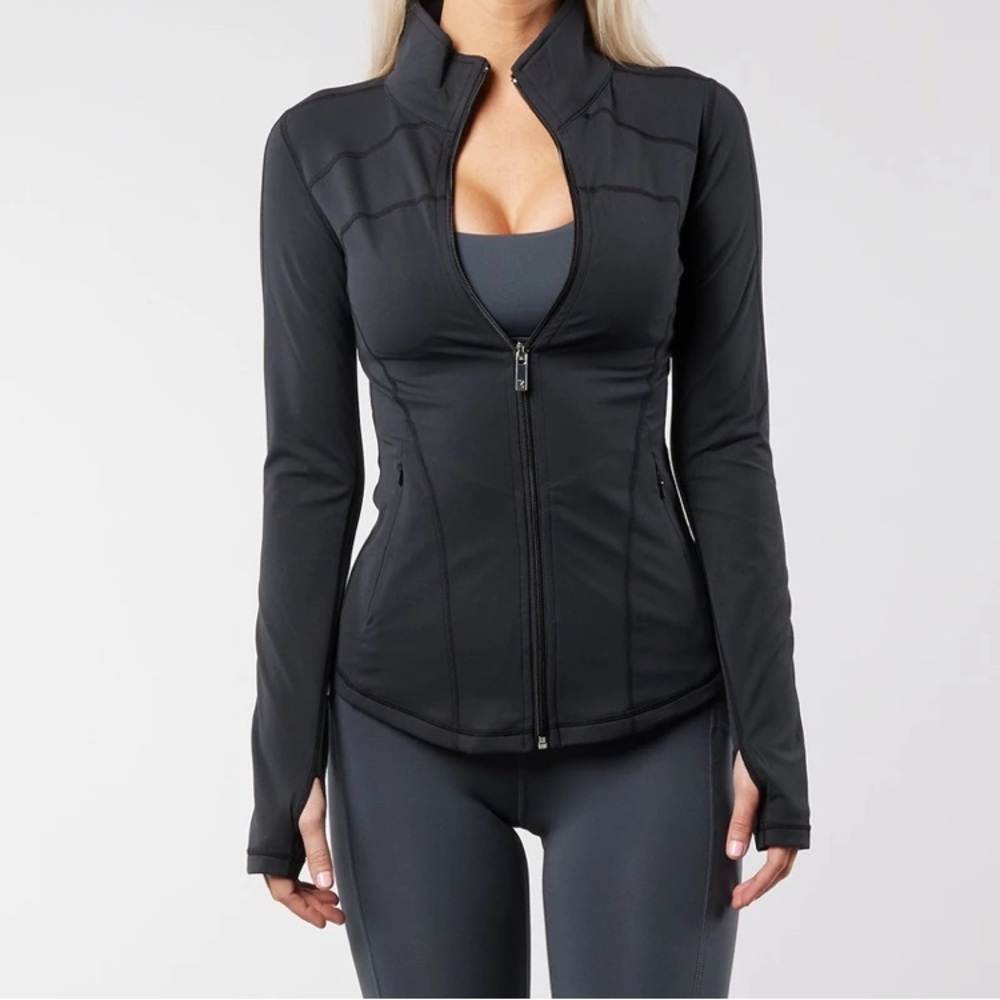 NWT BUFFBUNNY PHANTOM JACKET